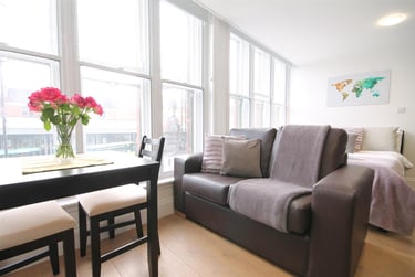 1 bed studio, The Bruce Building, Denton, Newcastle, NE17RY - Image 1